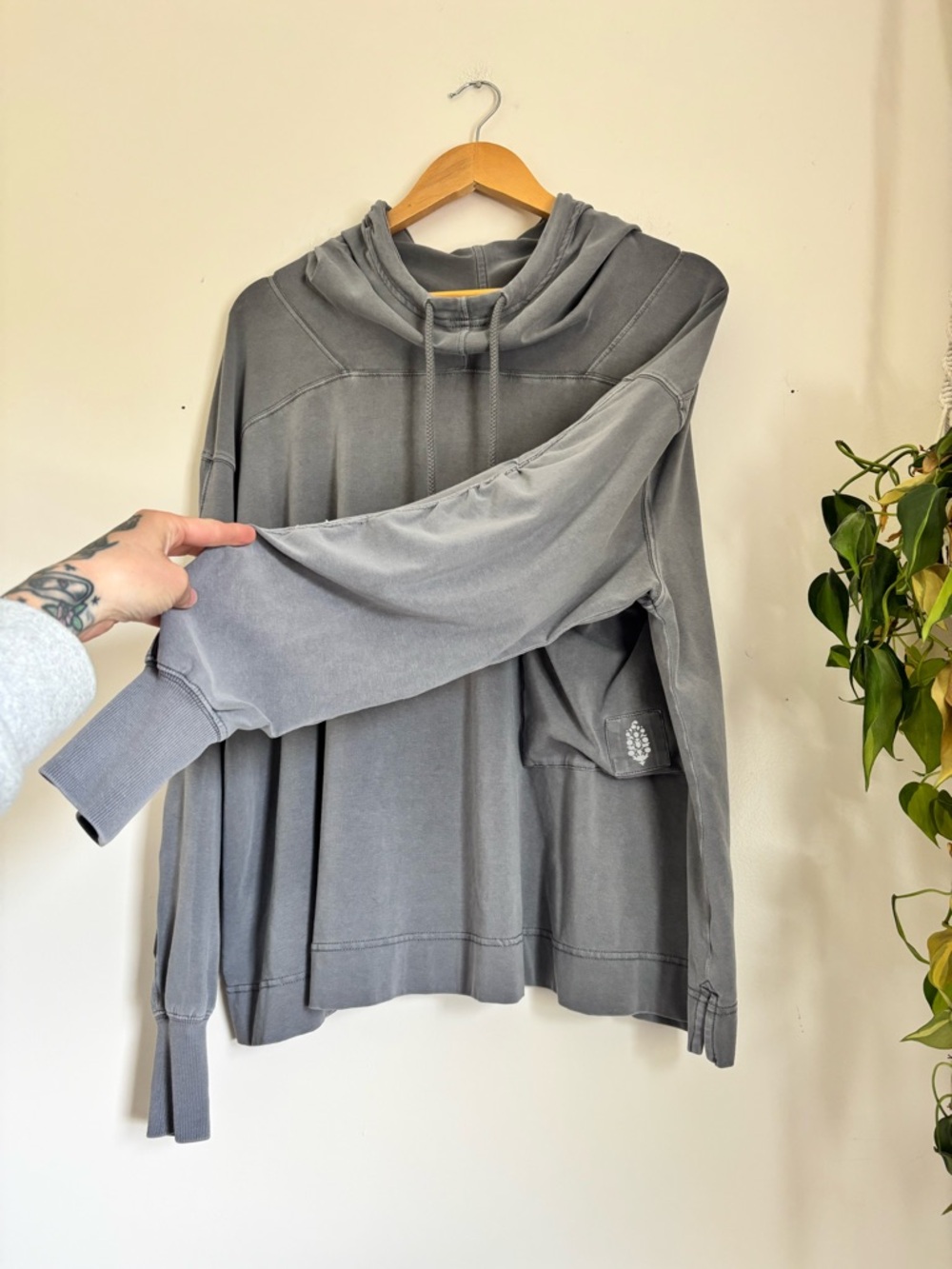 Free People Hot Shot Hooded Layer In Gunmetal - Picture 6 of 10